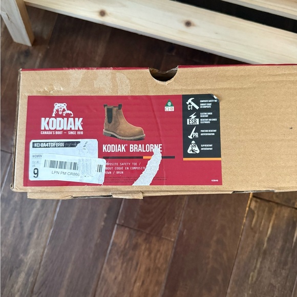 Kodiak Brown Leather Chelsea Work Booties - Picture 13 of 13